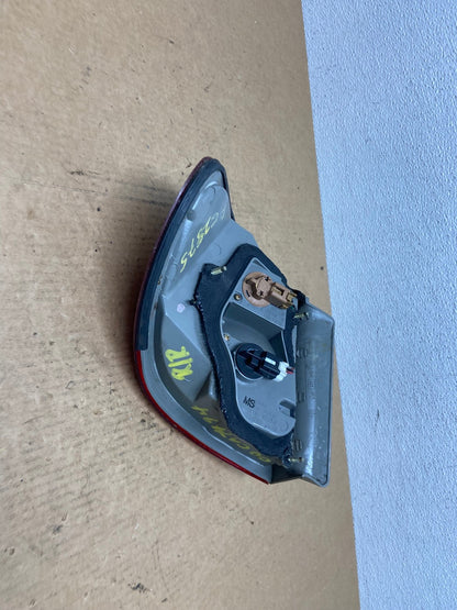 2000 - 2001 Infiniti i30 Right Passenger Rh Side Tail Light Oem AC2875 LK4