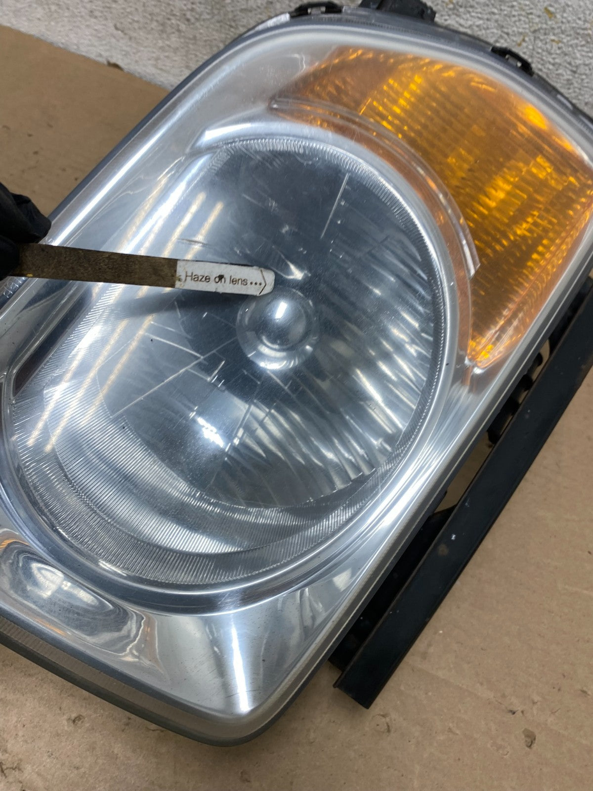 2003 to 2006 Honda Element Right Passenger Rh Side Headlight AI0960 DW4