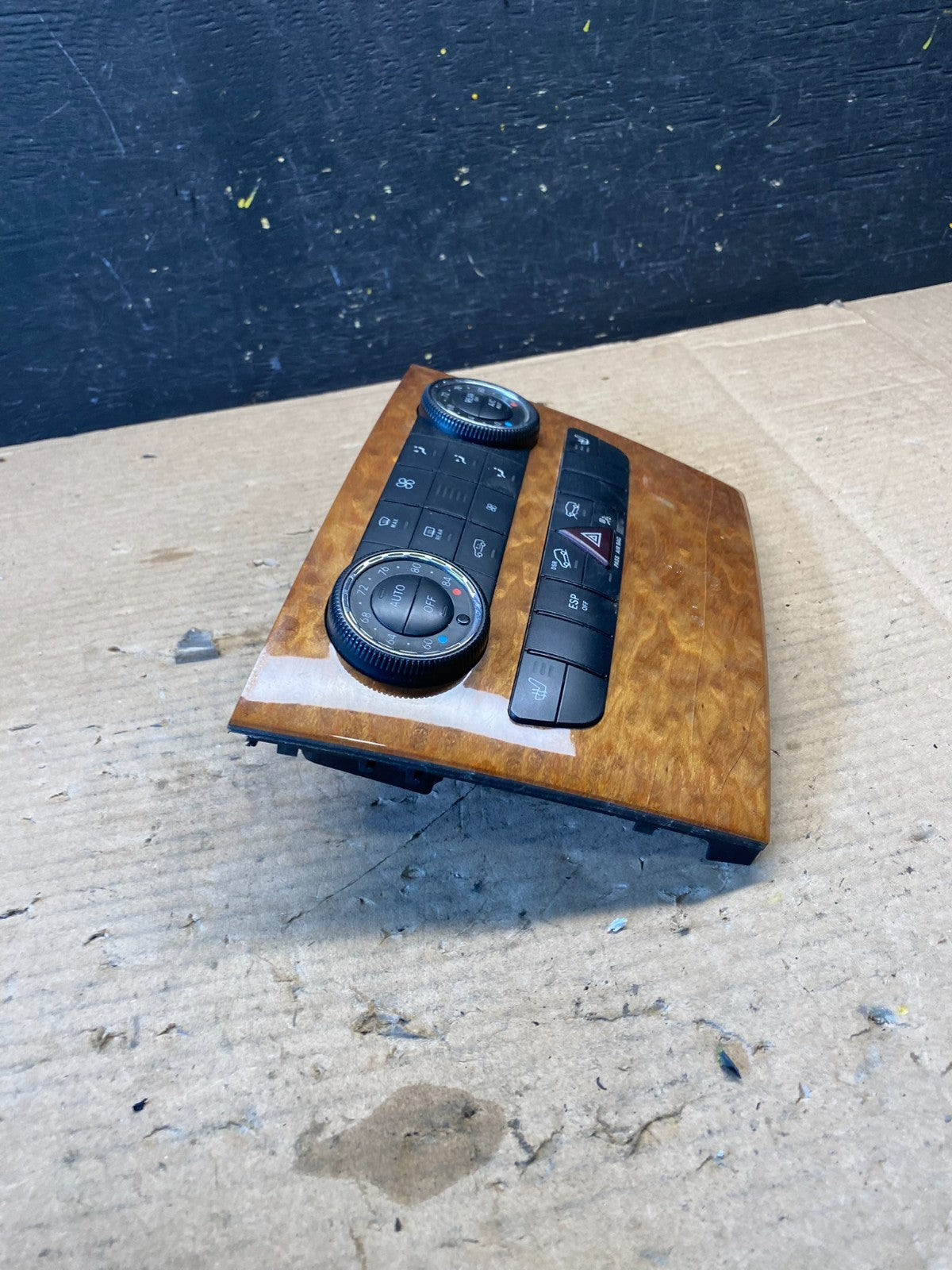 2006 to 2008 Mercedes W251 R350 AC Temp Heater Climate Control OEM q2641 DG2