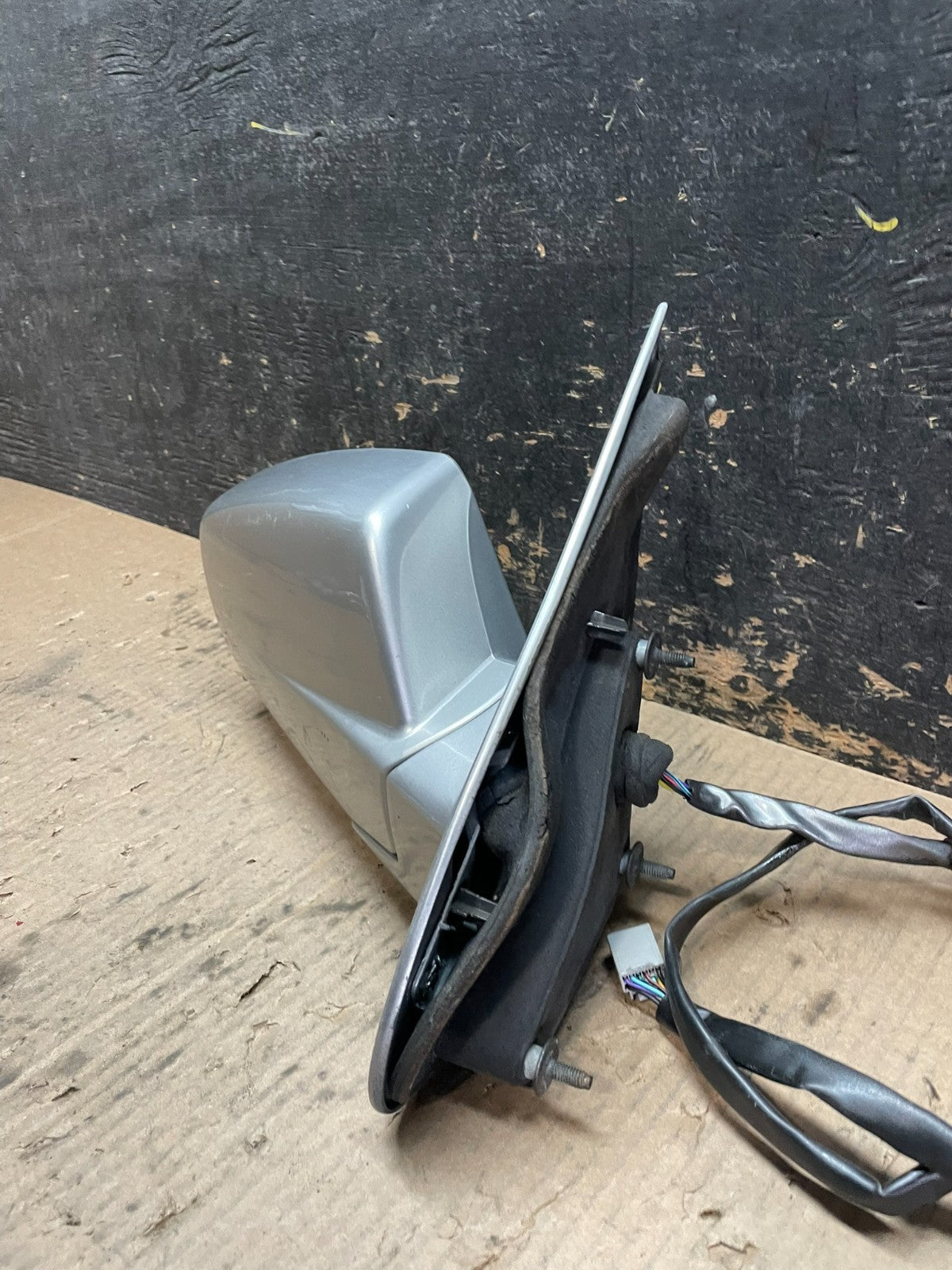 2004 to 2009 Cadillac SRX Right Passenger Rh Side Door Mirror Oem Y1597 MS1