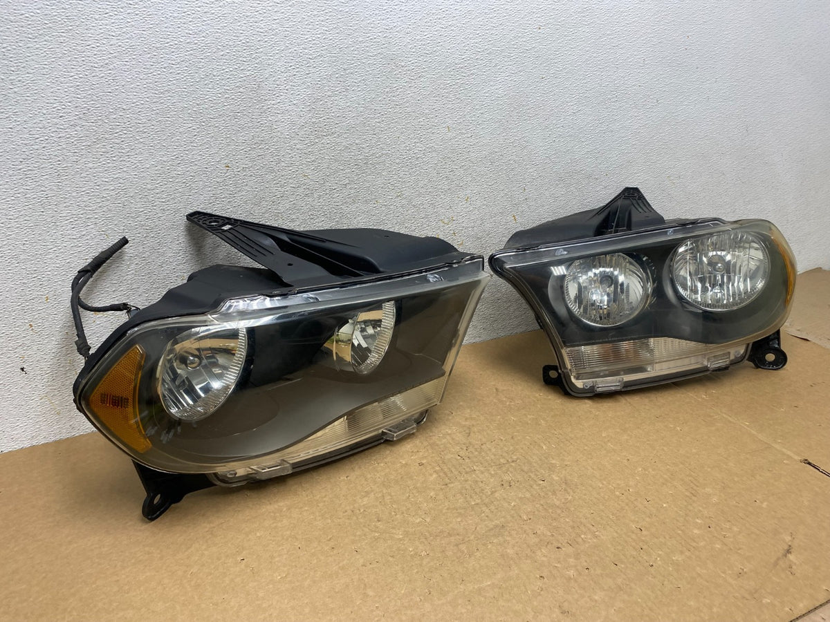 2011 to 2013 Dodge Durango Left+Right Side Headlights AI3421 DW2