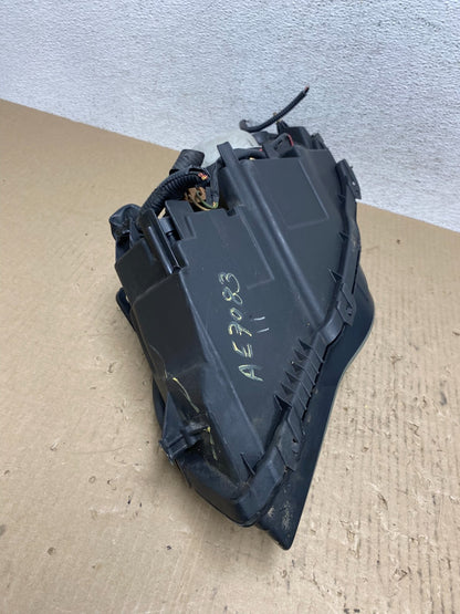 2006 to 2007 Subaru Legacy Right Passenger RH Side Headlight AE7083 DW11