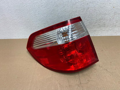 2005 2006 2007 Honda Odyssey Left Driver LH Side Tail Light AE6727 LK0