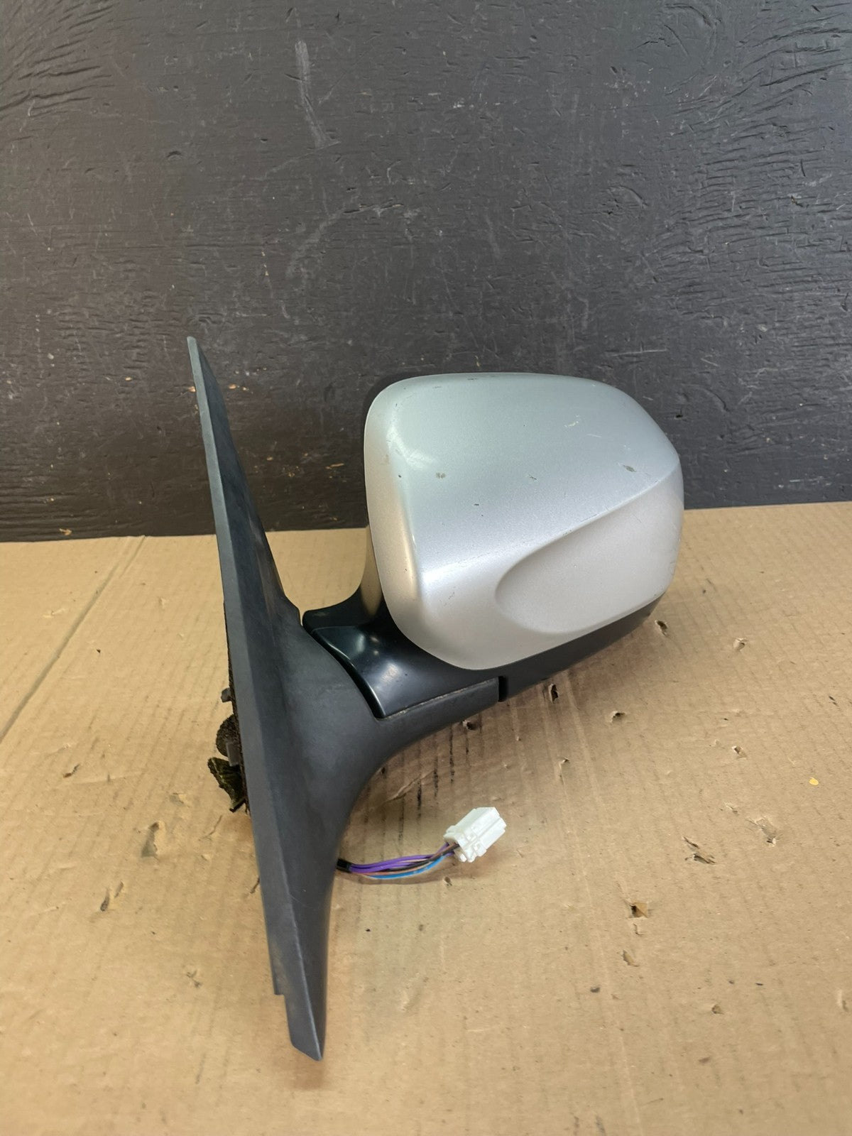 2009 to 2010 Subaru Forester Left Driver Side View Power Door Mirror AD8655 DW1