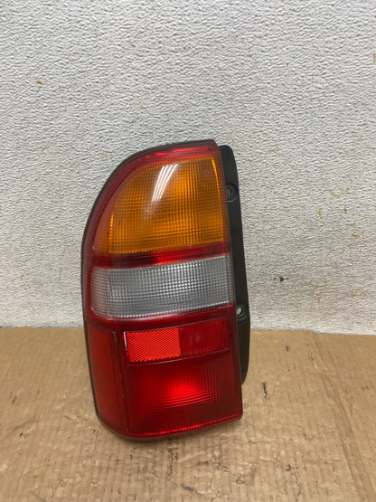 1999 to 2003 Suzuki XL-7 Vitara Left Driver LH Side Tail Light AI6852 LK0