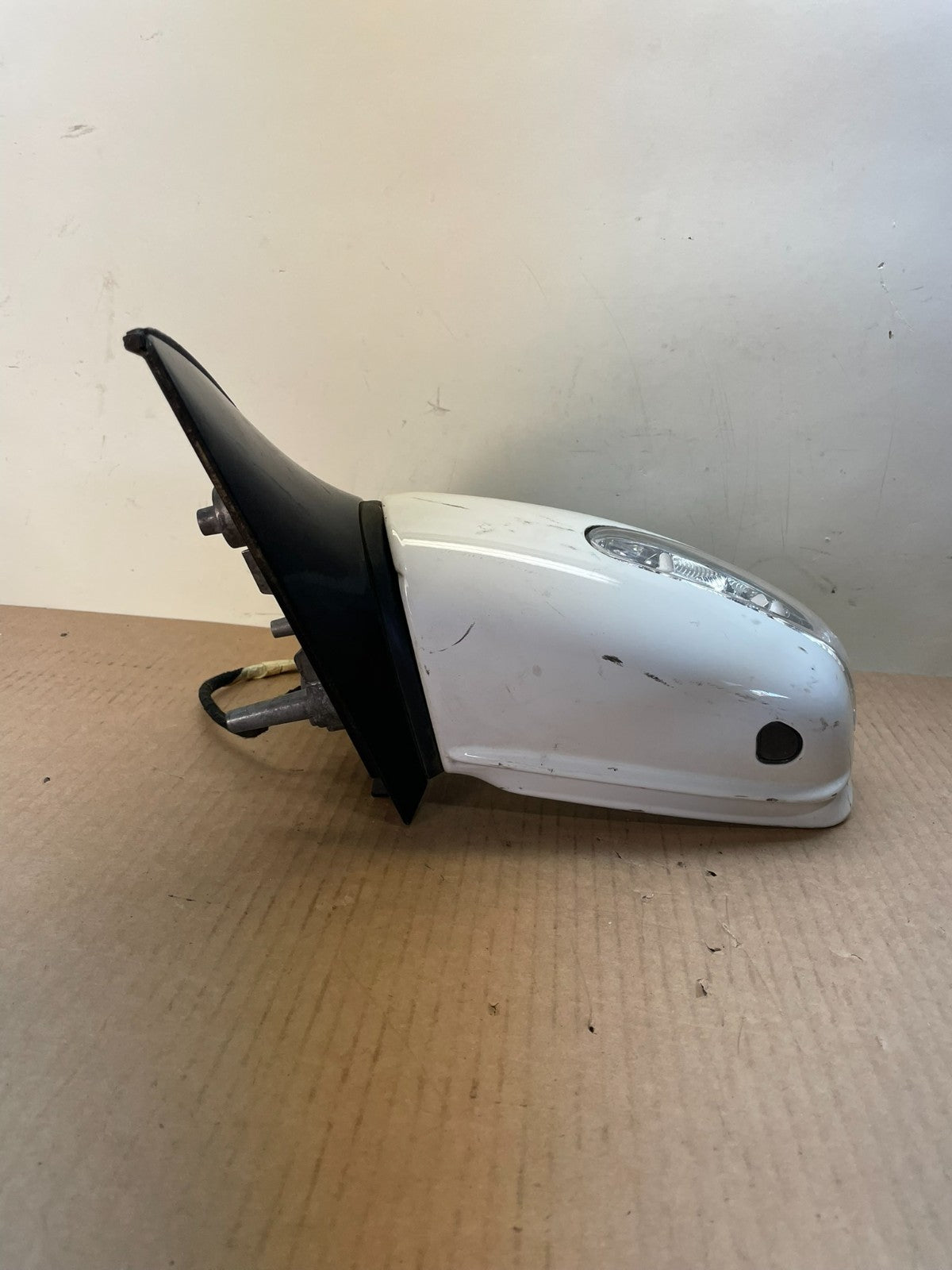 2006-2010 Mercedes-Benz R-Class R350 R500 Left Driver Door Mirror AJ1110 DG3