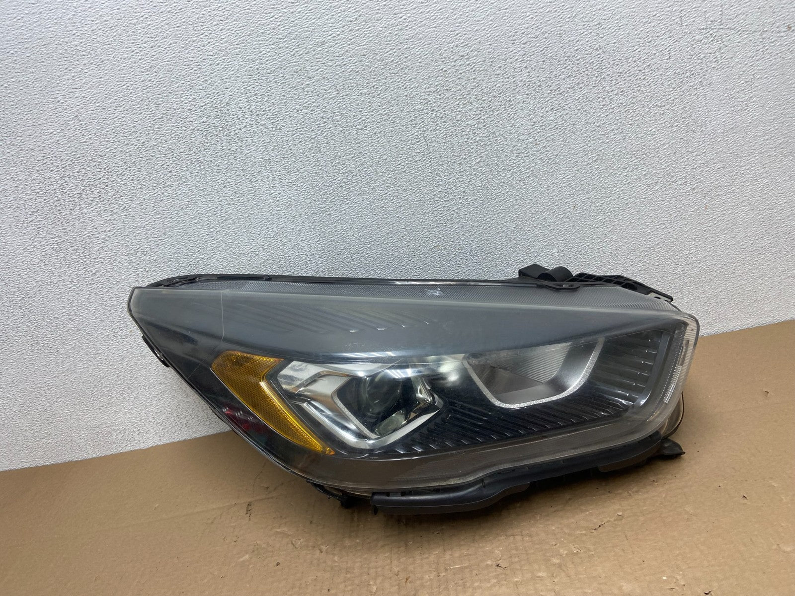 2017 - 2019 Ford Escape Right Passenger Side LED Headlight W/Module AB6212 DG0