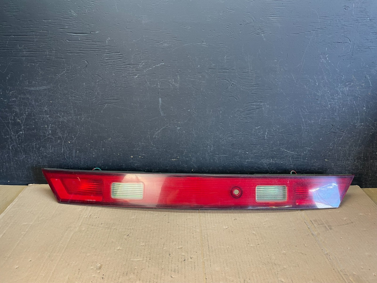 1998-2002 Honda Accord Coupe 2-Door Center Single Tail Light AD8484 DG0