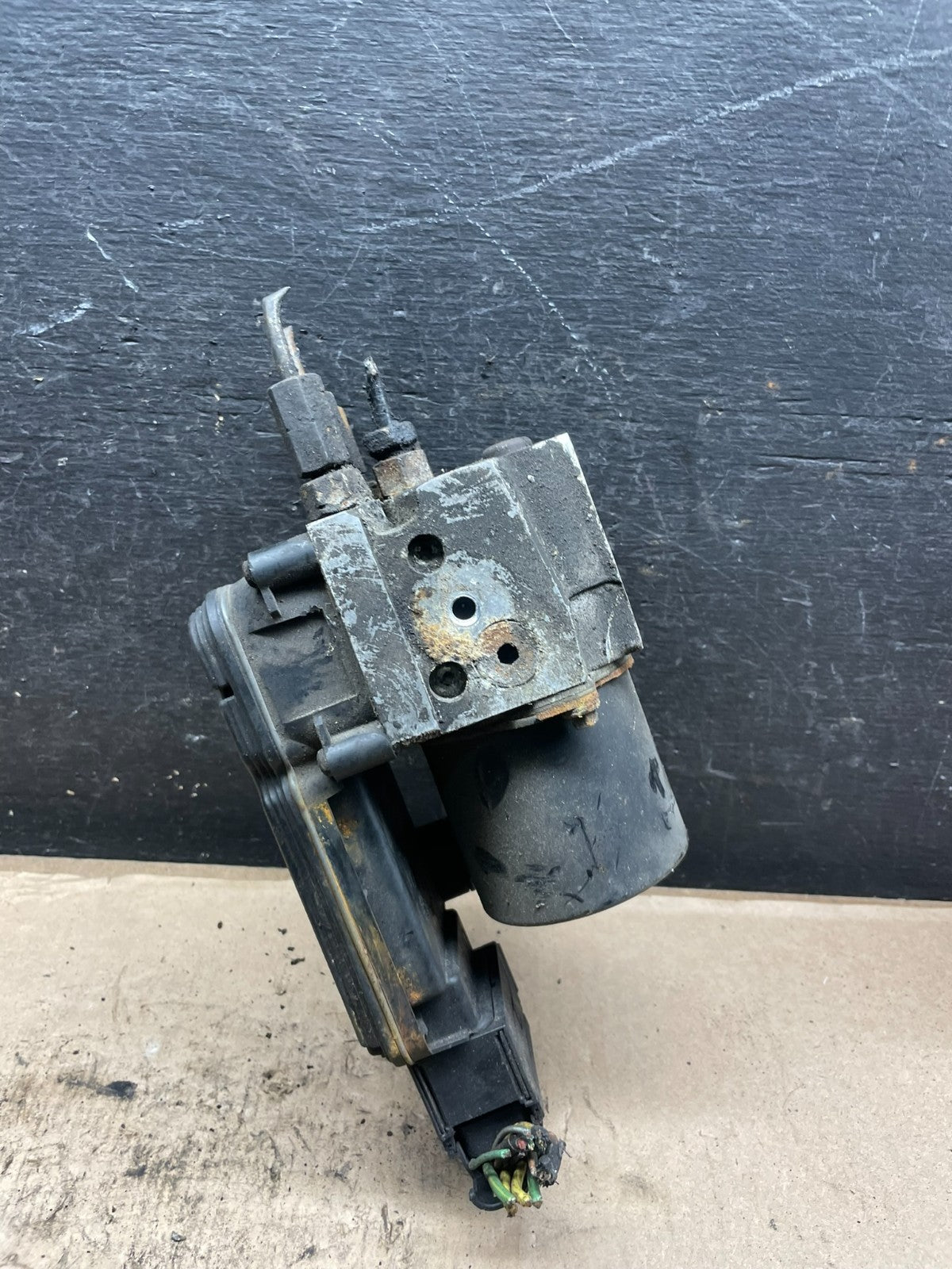 2003 2007 Ford E250 E350 Anti-Lock ABS Antilock Brake Pump s8439 DG1