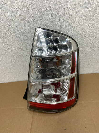 2006 to 2009 Toyota Prius Tail Light Right Passenger Side AB8038 LK0