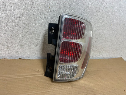 2005 to 2008 Chevrolet Equinox Right Passenger Rh Side Tail Light AG8944 DW1