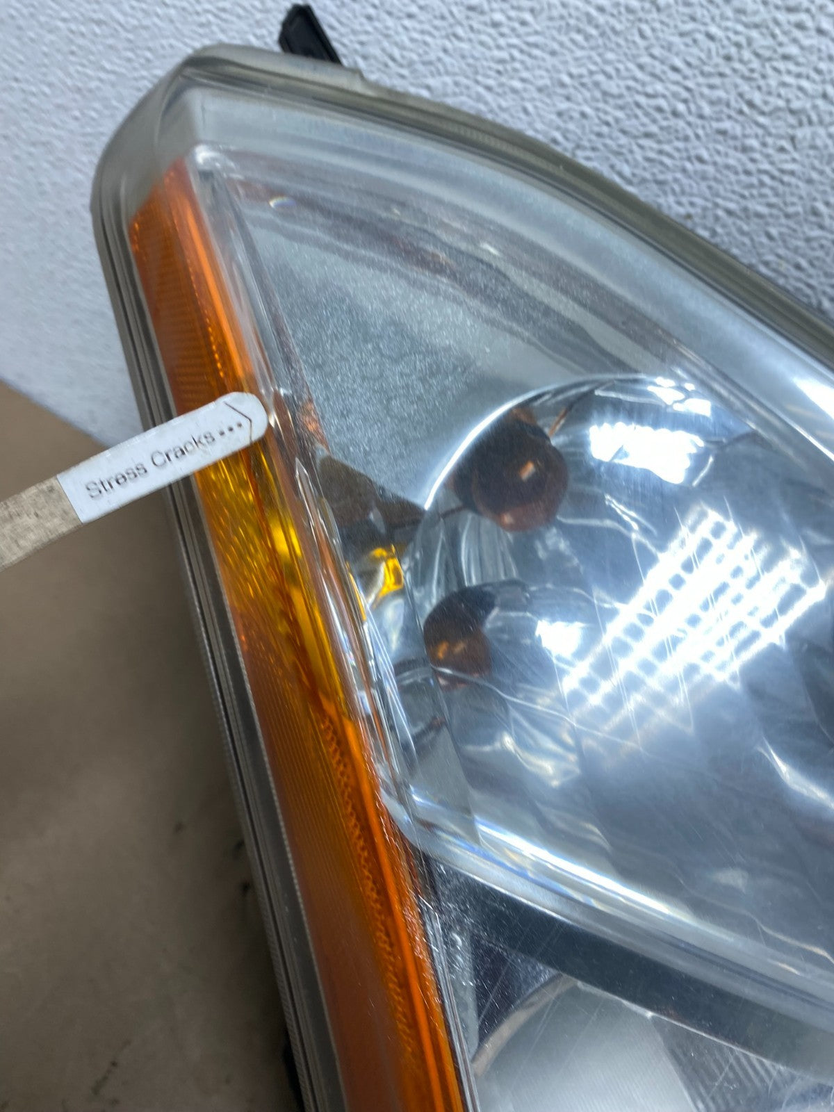 2009-2013 Nissan Rogue Right Passenger Halogen Headlight AG6694 DW4