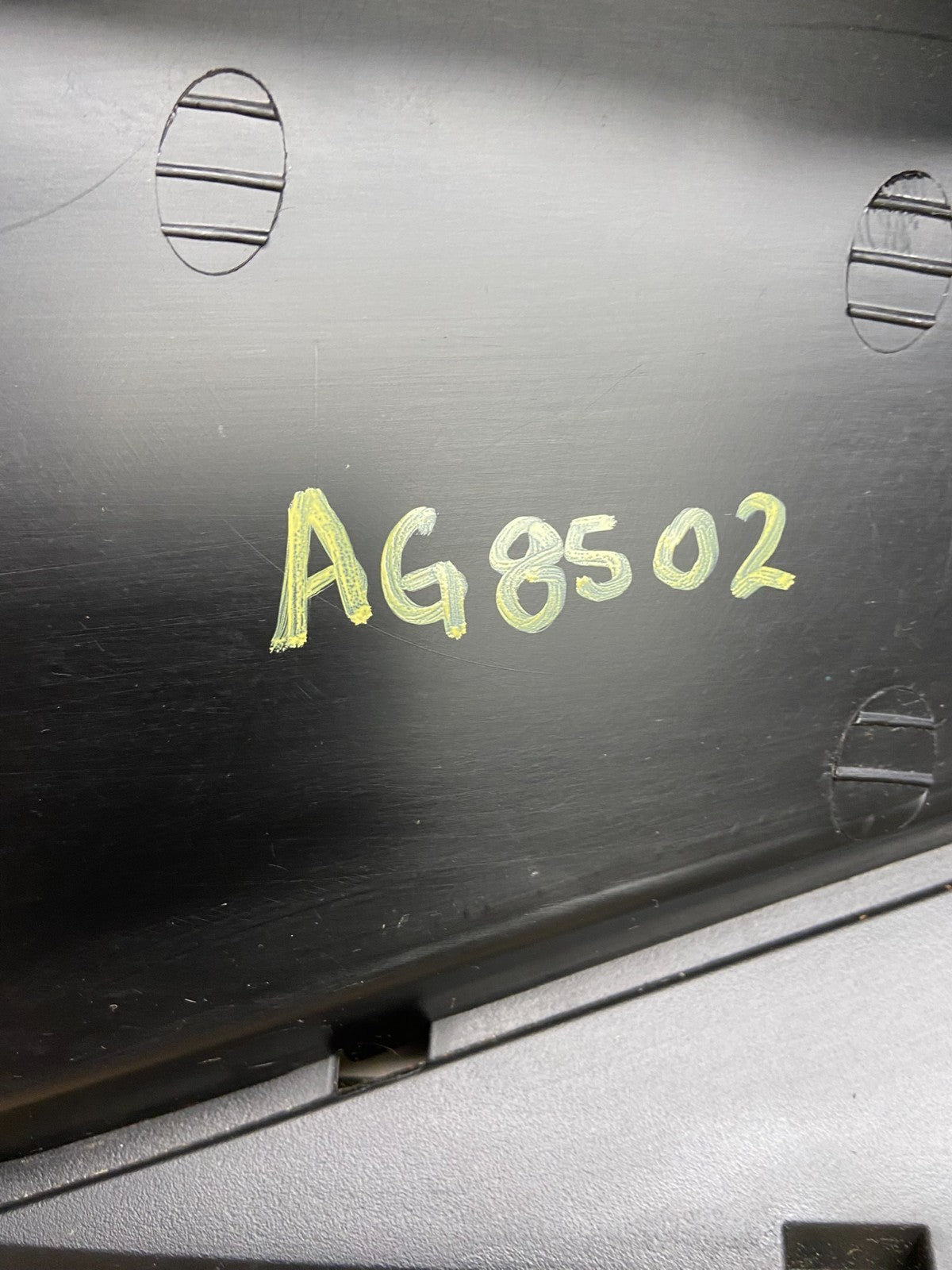 2002-2005 Dodge Ram 1500 Front Right Passenger RH Storage Glove Box AG8502 DG6