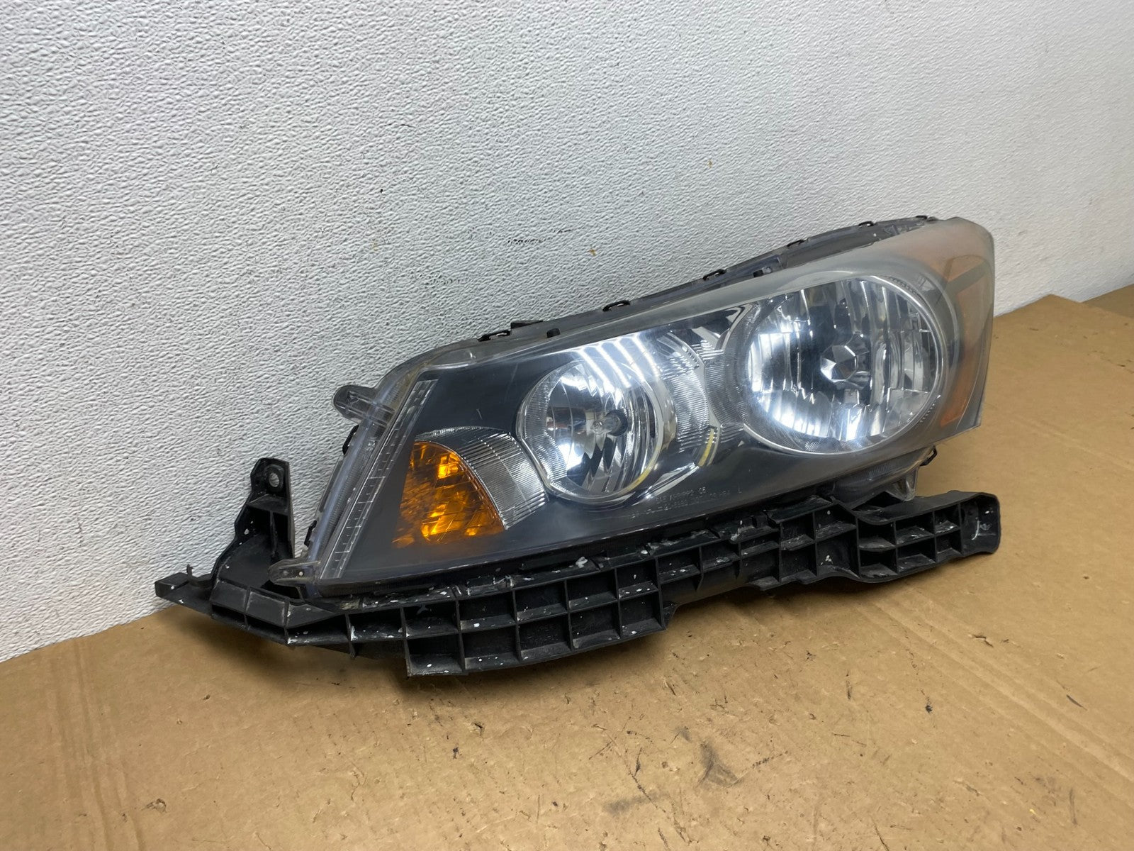 2008 to 2012 Honda Accord Sedan Headlight Left Driver Lh Side TYC AD3181 DW2