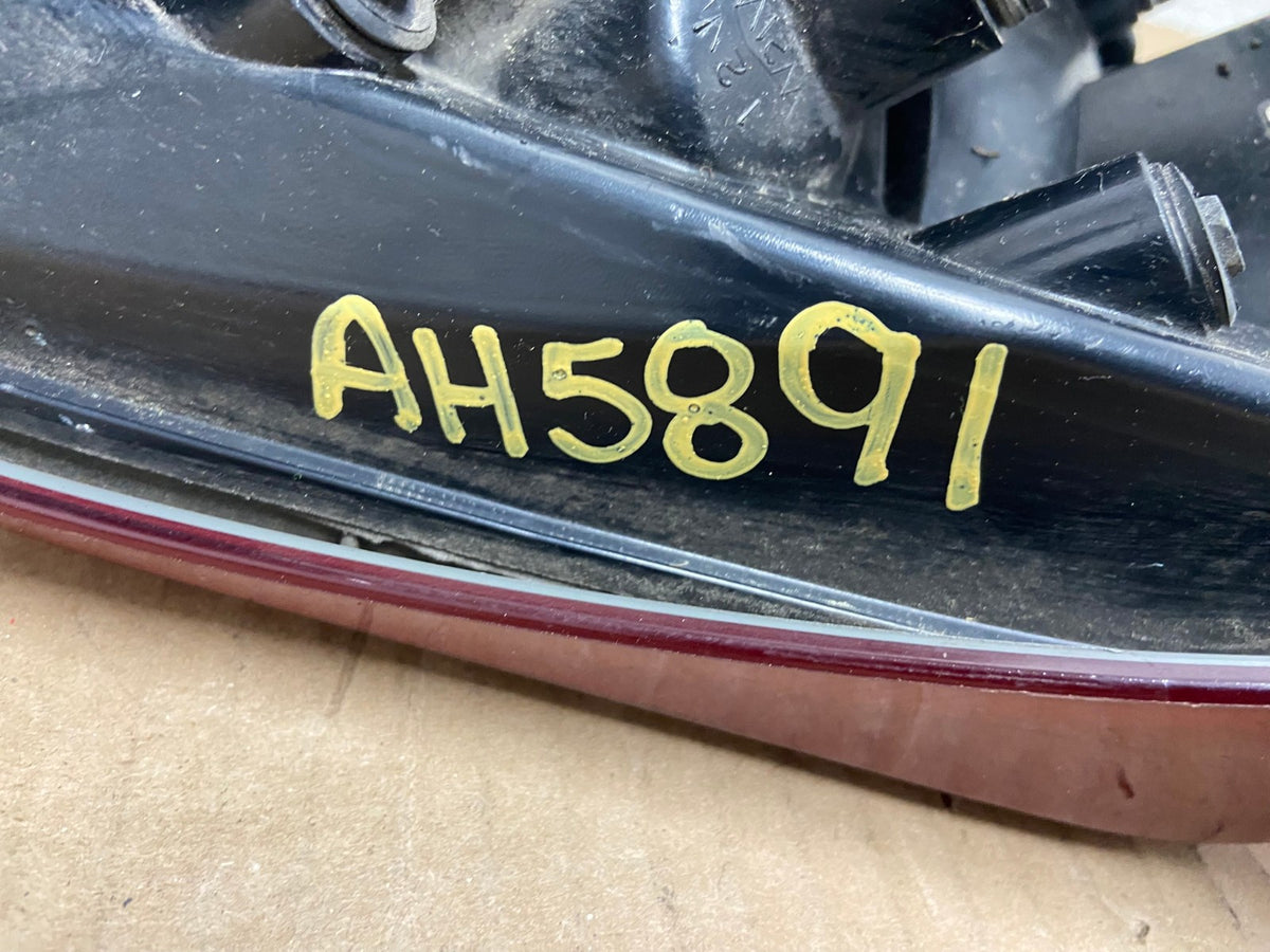 2016 -2019 Ford Explorer Right Passenger Side Rh Tail light AH5891 LK7