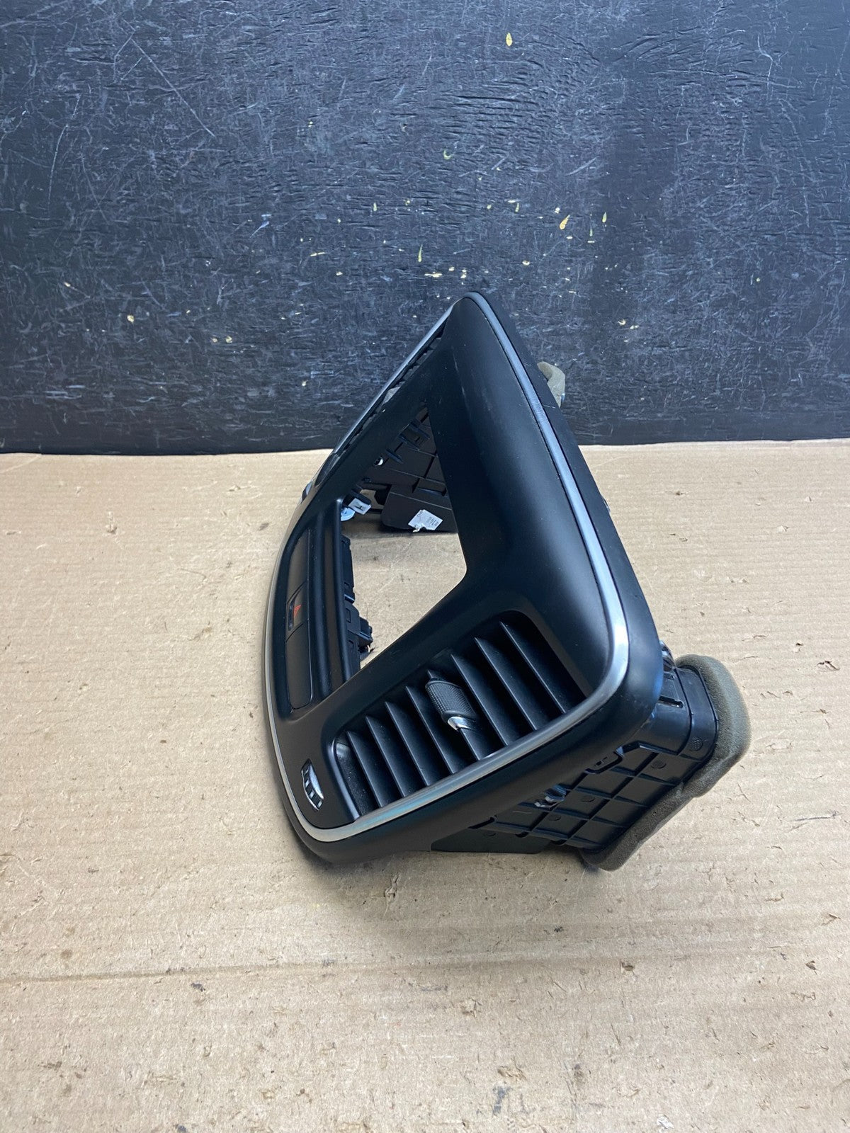 2015 to 2016 Chrysler 200 Radio Dash Bezel Trim Vent Hazard Panel ah5438 DG2