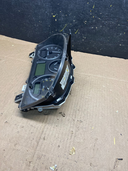 2010 2011 2012 Land Rover LR2 Speedometer Cluster Gauge t1913 DG3