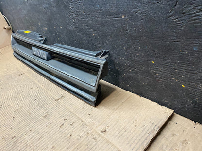 1983 to 1986 Toyota Tercel Front Upper Grill Grille T6868 DG1