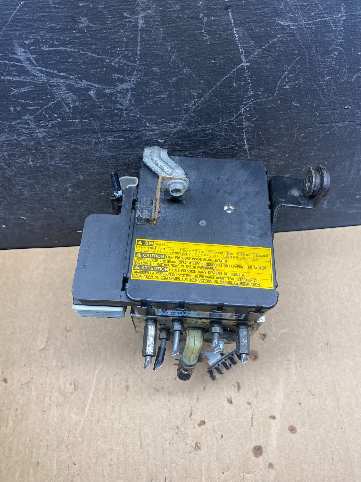 2004 - 2009 Toyota Prius ABS Brake Pump Anti Lock Module AG7226 DG0