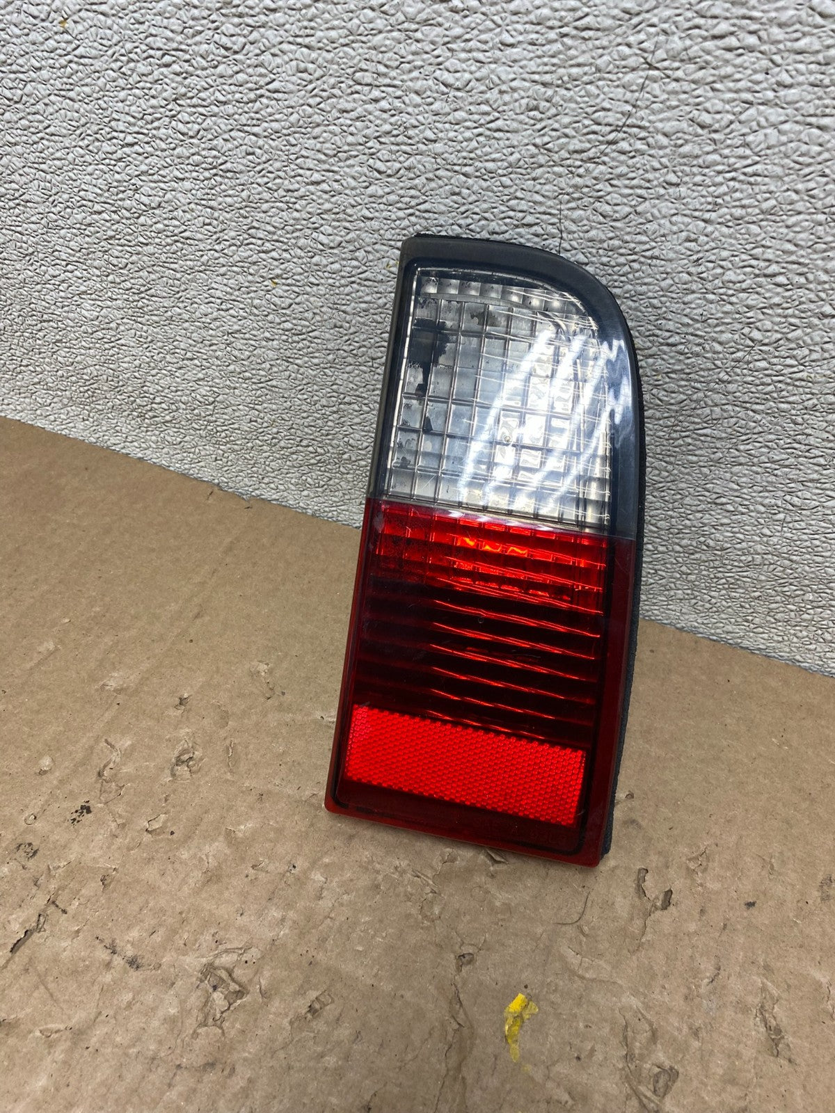 2003 2004 2005 2006 Lincoln Ls Left Driver LH Inner Tail Light Oem T7704 DW0