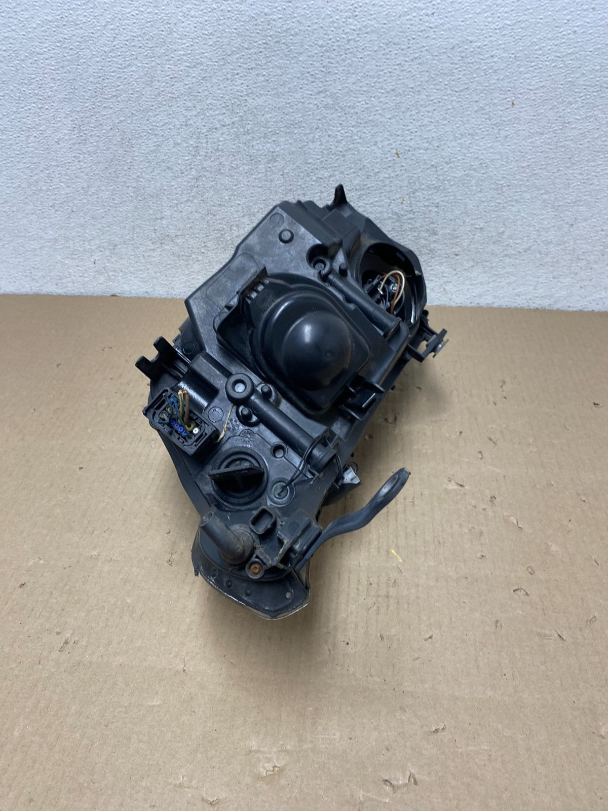 2008 to 2010 Bmw 5 Series 528i Halogen Right Headlight AG5891 DW7
