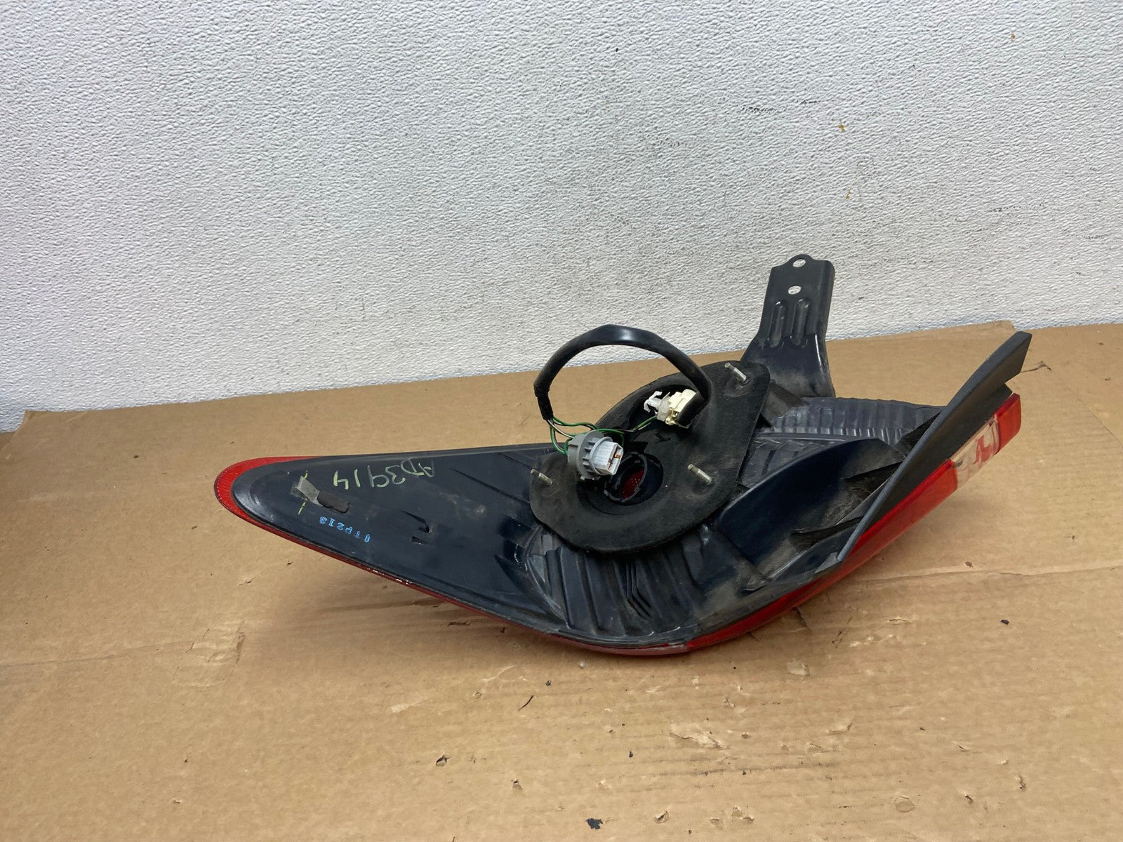 2005-2010 Toyota Avalon Left Driver Lh Side Tail Light AD3914 LK4