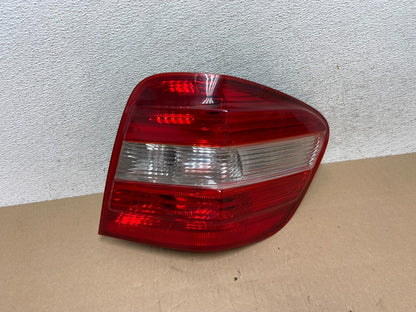2006 - 2008 Mercedes ML 350 Ml-Class Right Passenger Tail Light DEPO AG6615 DW0