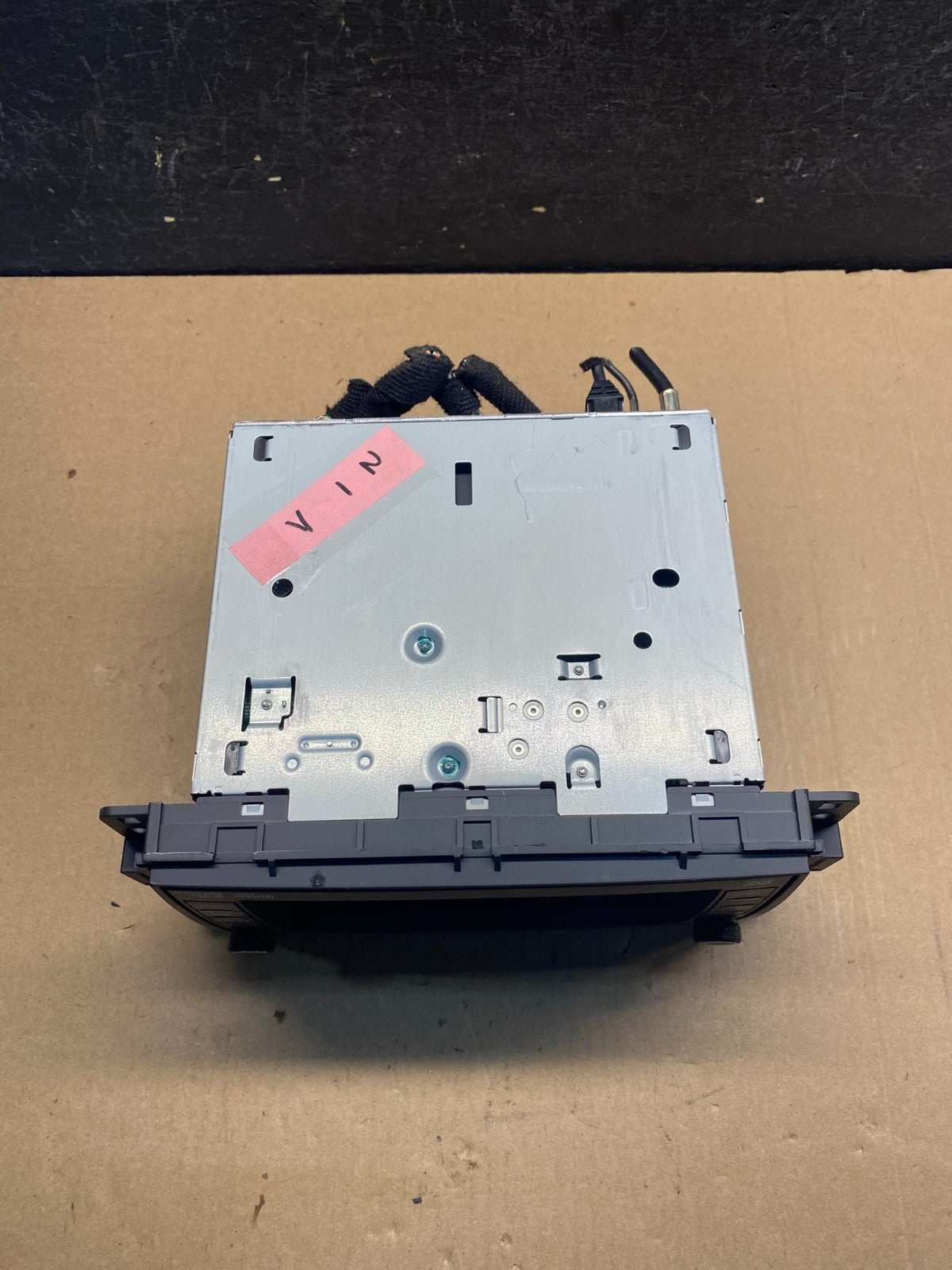 2009-2013 Chevrolet Tahoe AM FM Radio CD Player w Aux Bluetooth ae7398 DG4
