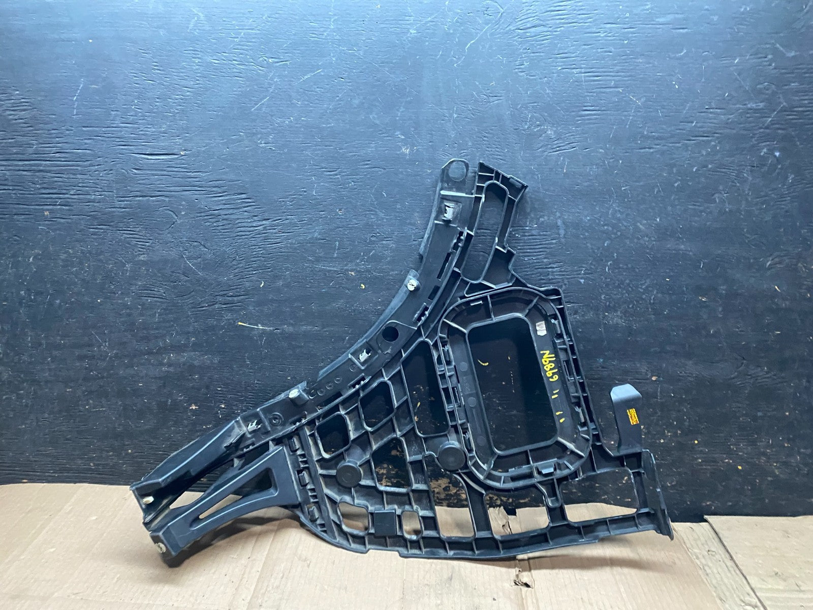 2011 to 2014 Porsche Cayenne Front Right Upper Bumper Cover Bracket W4699 PS4