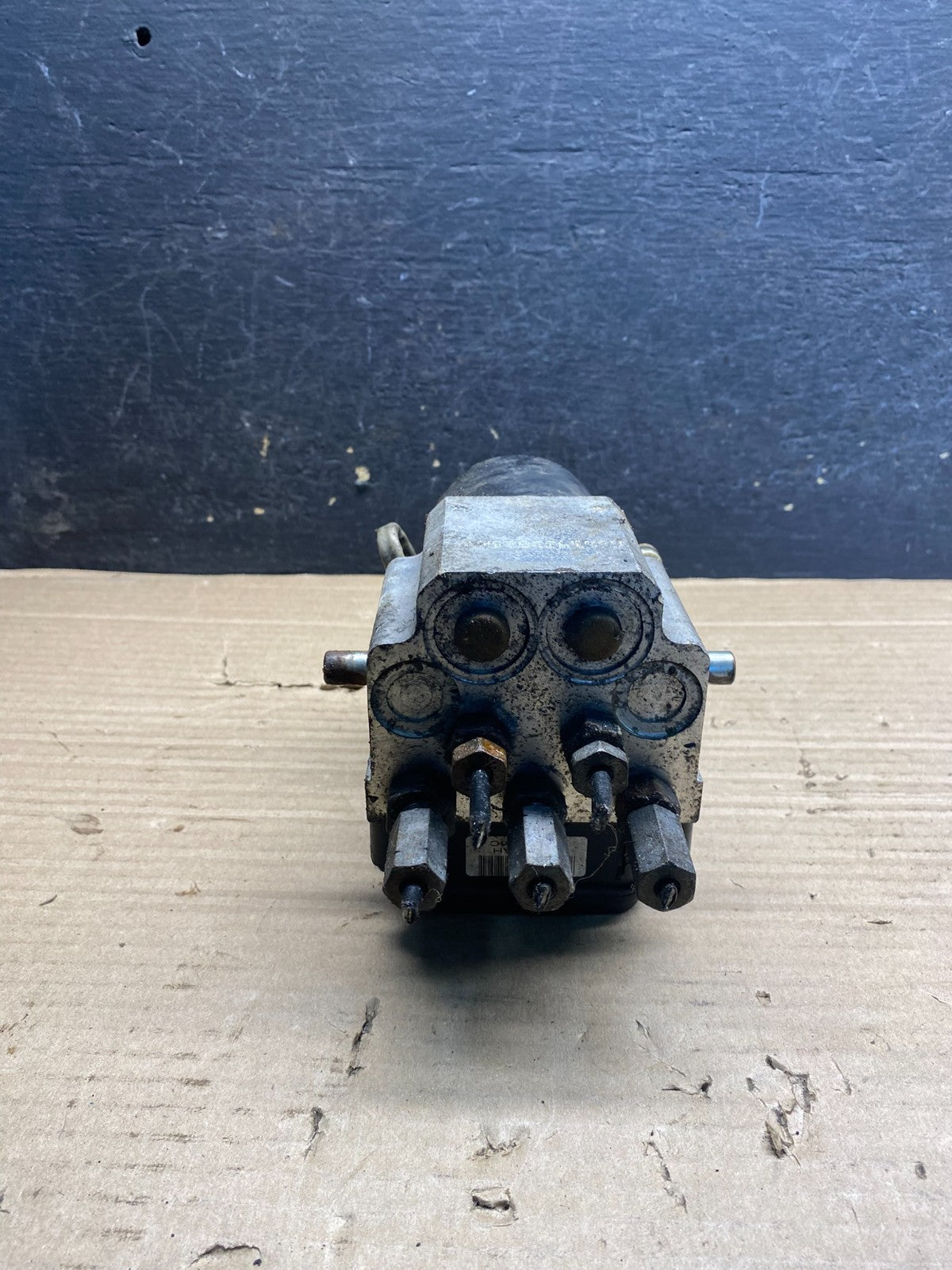 2006 2007 Ford E250 E350 Econoline Anti-Lock ABS Antilock Brake Pump AH9992 DW5