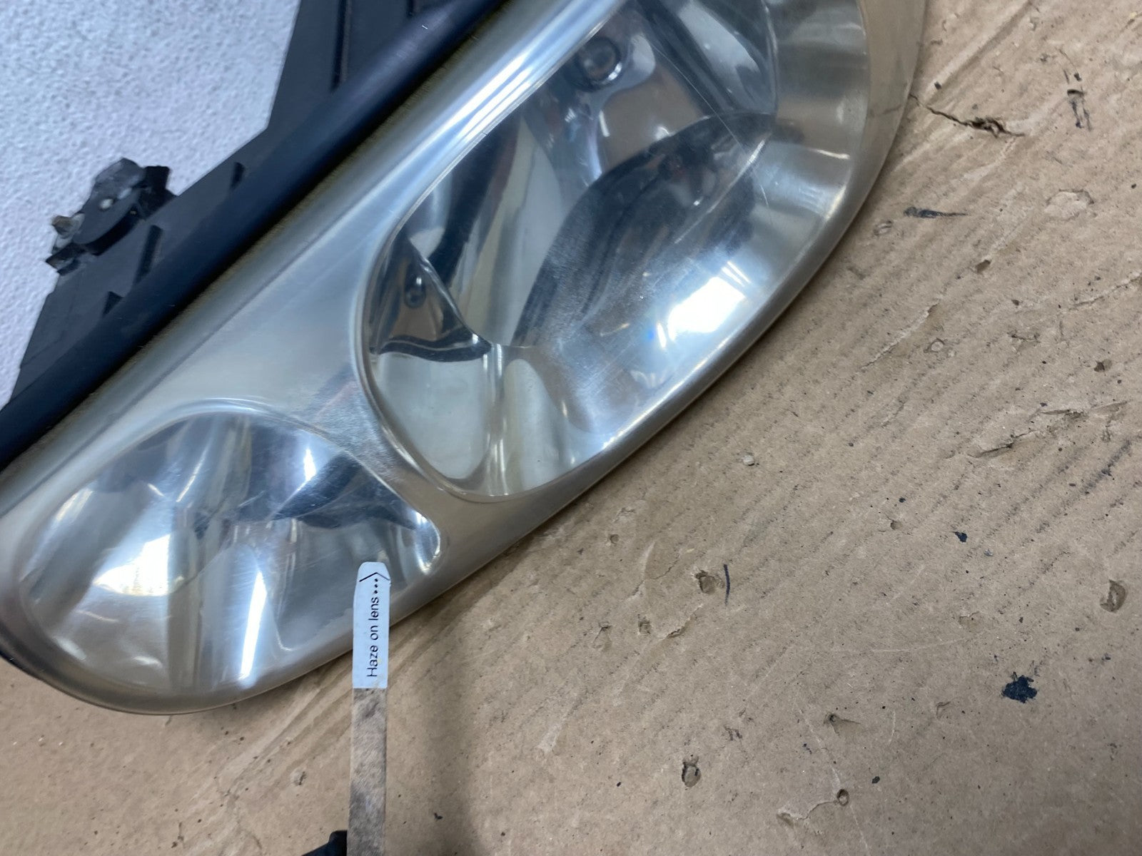 2000 to 2005 Buick Lesabre Headlight Left Driver Lh Side Halogen AD3983 DW4