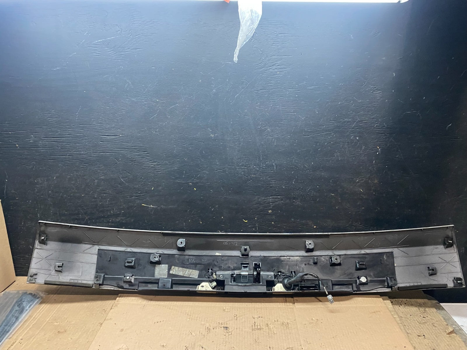 2011-2018 Dodge Grand Caravan Rear Tail Gate Trim Molding Panel OEM W2536 DG7