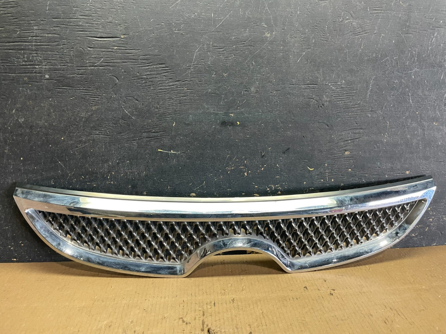 2007 to 2011 Hyundai Veracruz Chrome Grille Grill OEM aa2413 DG0