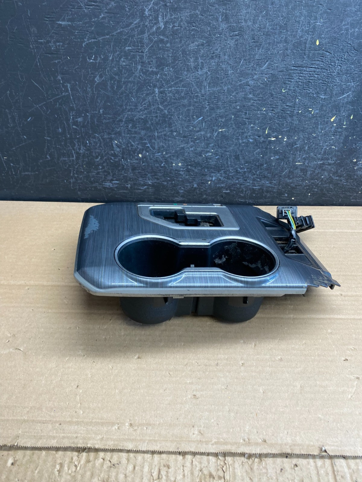 2012-2014 Toyota Camry Center Console Shifter Bezel Cup Holder AG0087 DG3