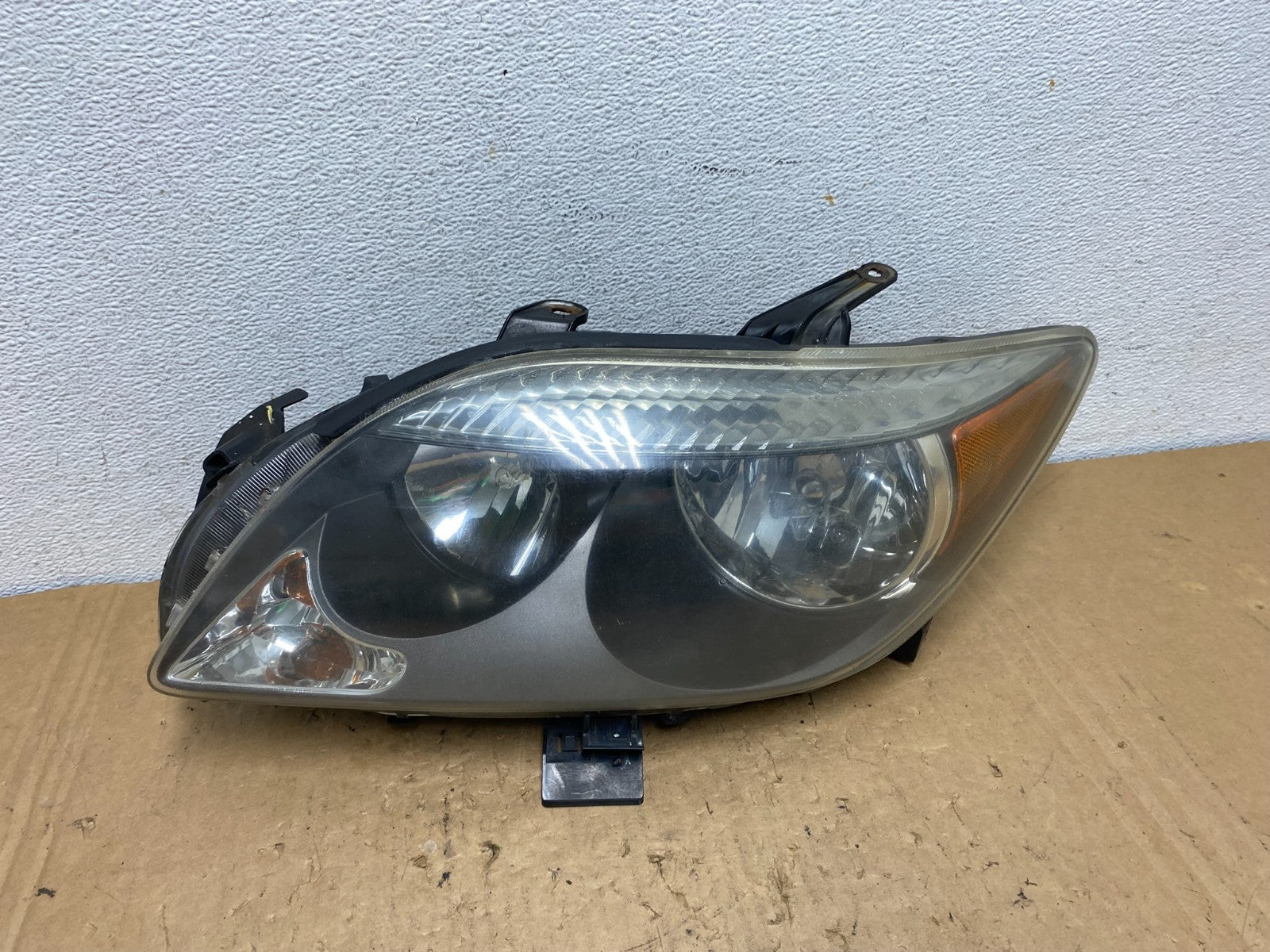 2005 2006 2007 Scion Tc Left Driver LH Side Halogen Headlight AD3296 DW0