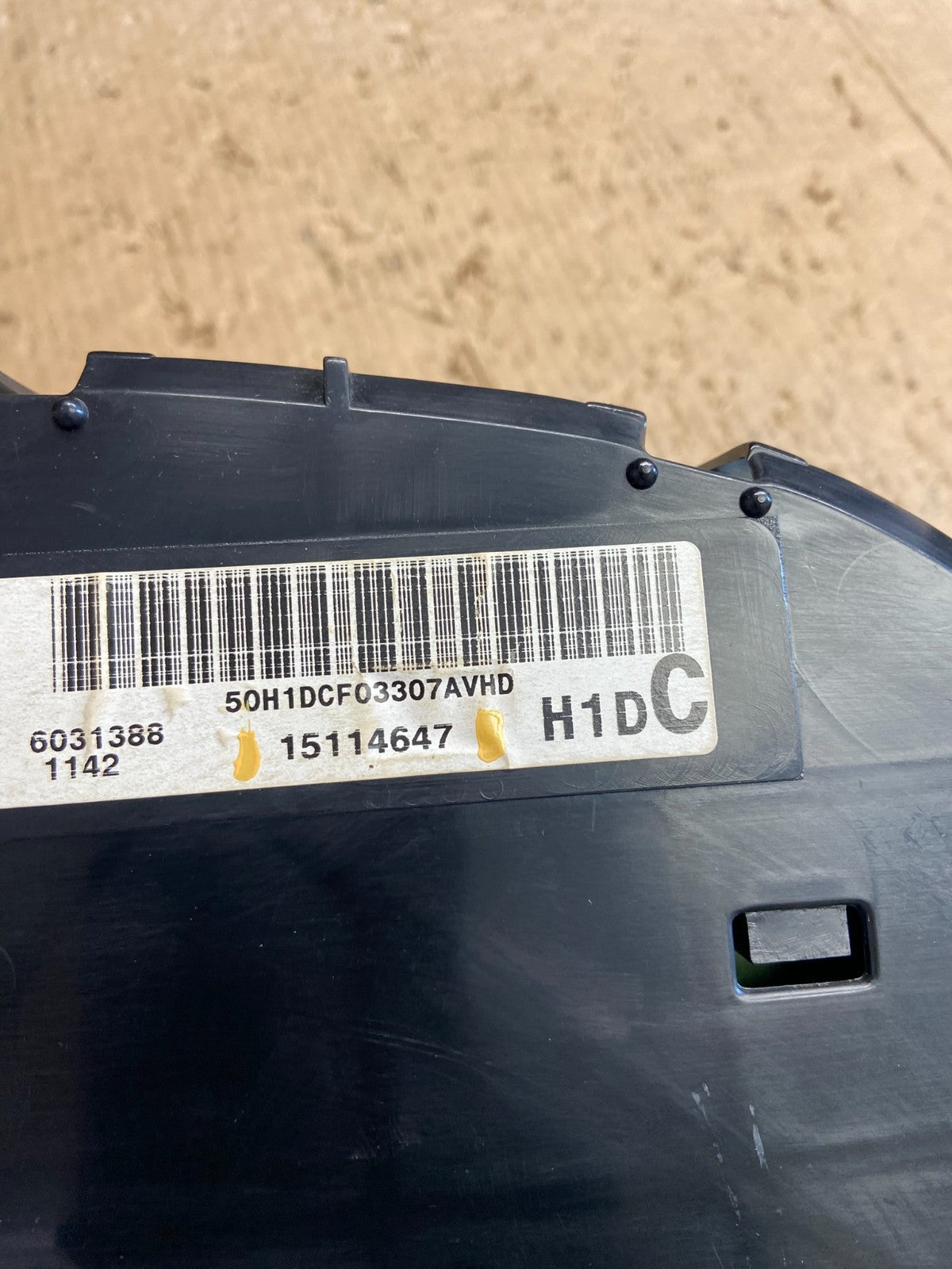 2003 to 2005 Chevrolet Yukon XL Cluster Gauge Speedometer AF1586 DG6