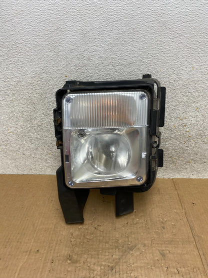 2004 to 2009 Cadillac SRX Left Driver LH Side Front Fog Light AI4761 DW0