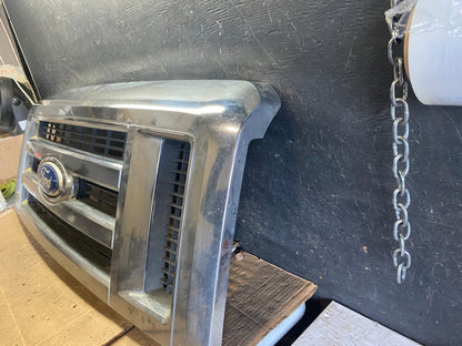 2008 to 2014 Ford Econoline E150 E250 Front Upper Chrome Grill Grille T6843 DG1