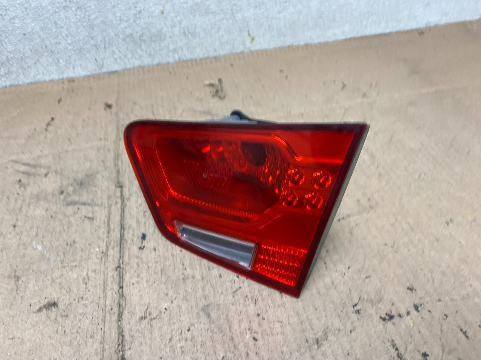 2010 to 2013 Kia Forte Right Passenger RH Side Tail Light Inner Oem R8022 DW2