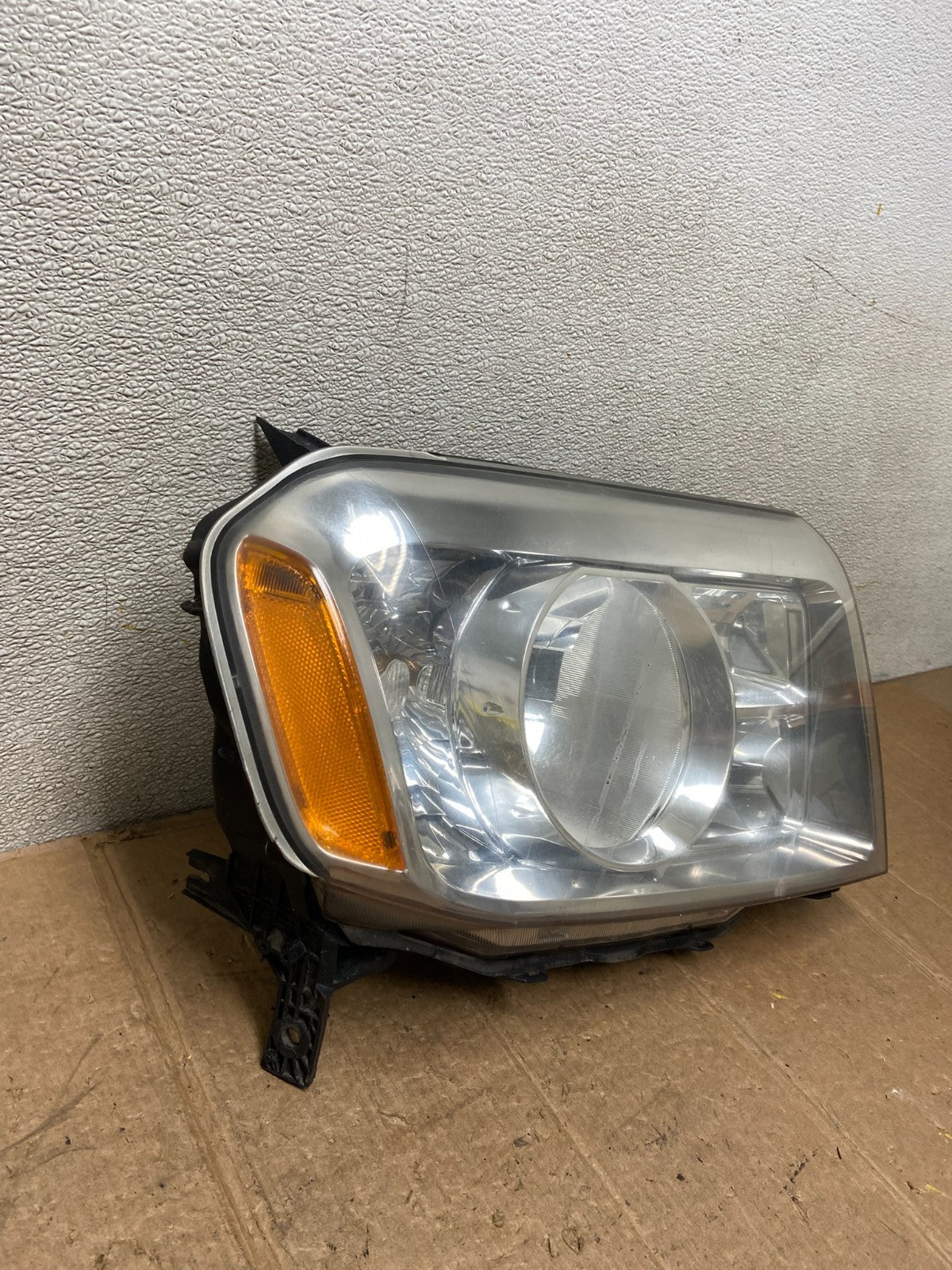 2009 2010 2011 Honda Pilot Right Passenger RH Halogen Headlight AA3430 DW2