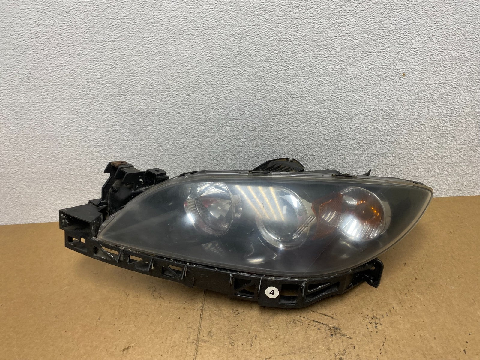 2004 to 2009 Mazda 3 Sedan Left Driver LH Side Headlight AC3543 DW0