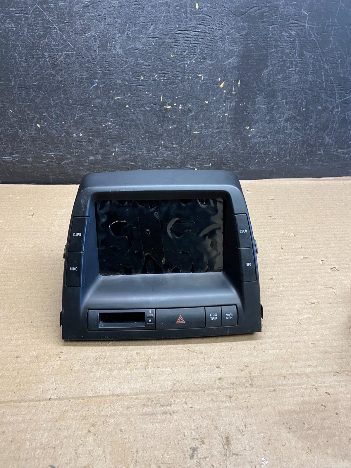2004 to 2005 Toyota Prius Radio Stereo Receiver Screen Display AH3702 DG0