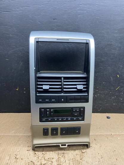 2006 - 2010 Ford Explorer Radio Heater Climate A/C Control Bezel  Trim V7690 DG0