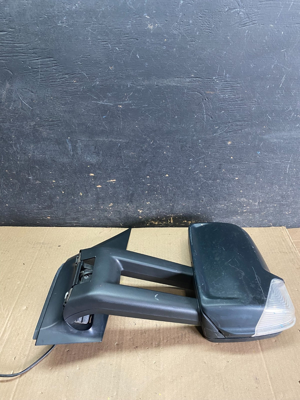 2007 to 2018 Mercedes-Benz Sprinter Left Driver Side View Door Mirror Q5402 DG3