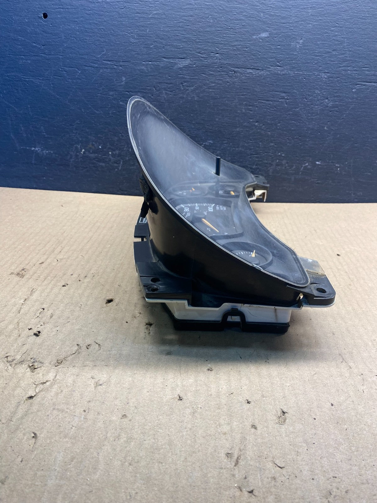 2004 to 2007 Chevrolet Express Speedometer Cluster Gauge AC8918 DG2