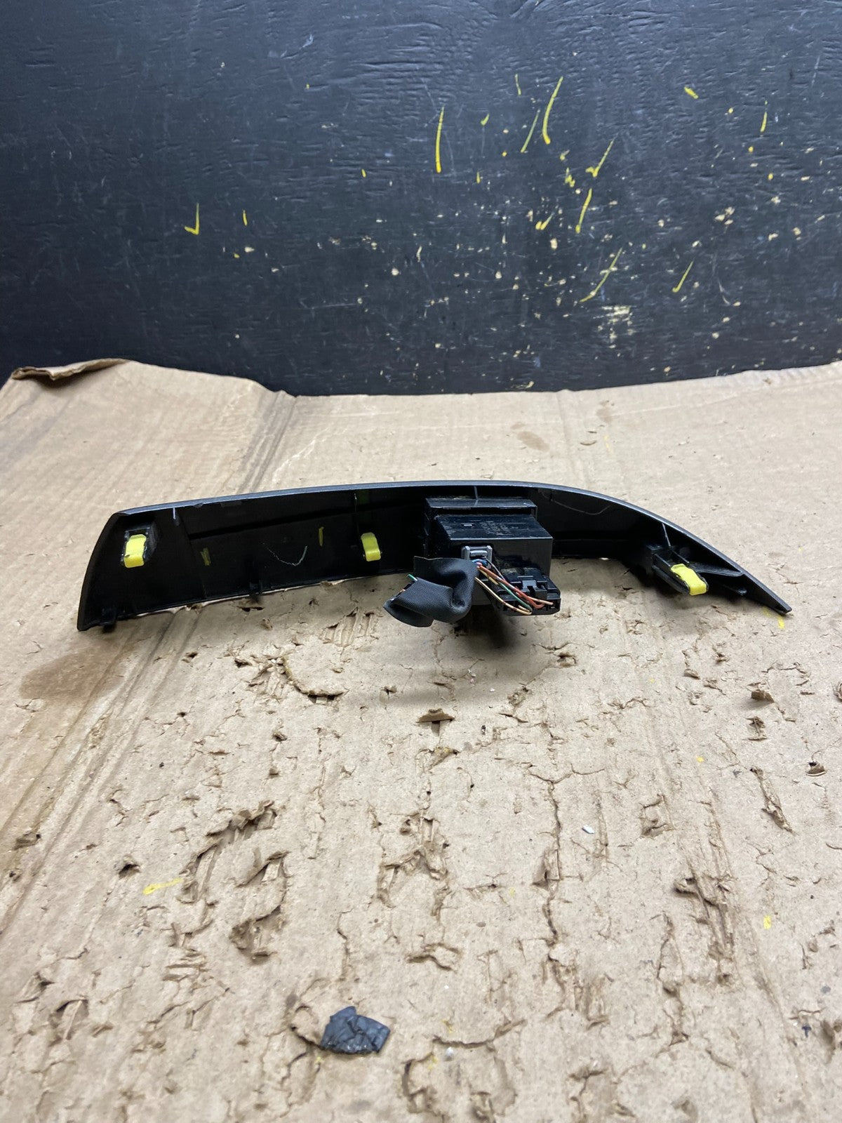 2004 to 2010 Toyota Sienna Right Side Radio Switches Bezel Trim OEM X6318 DG4