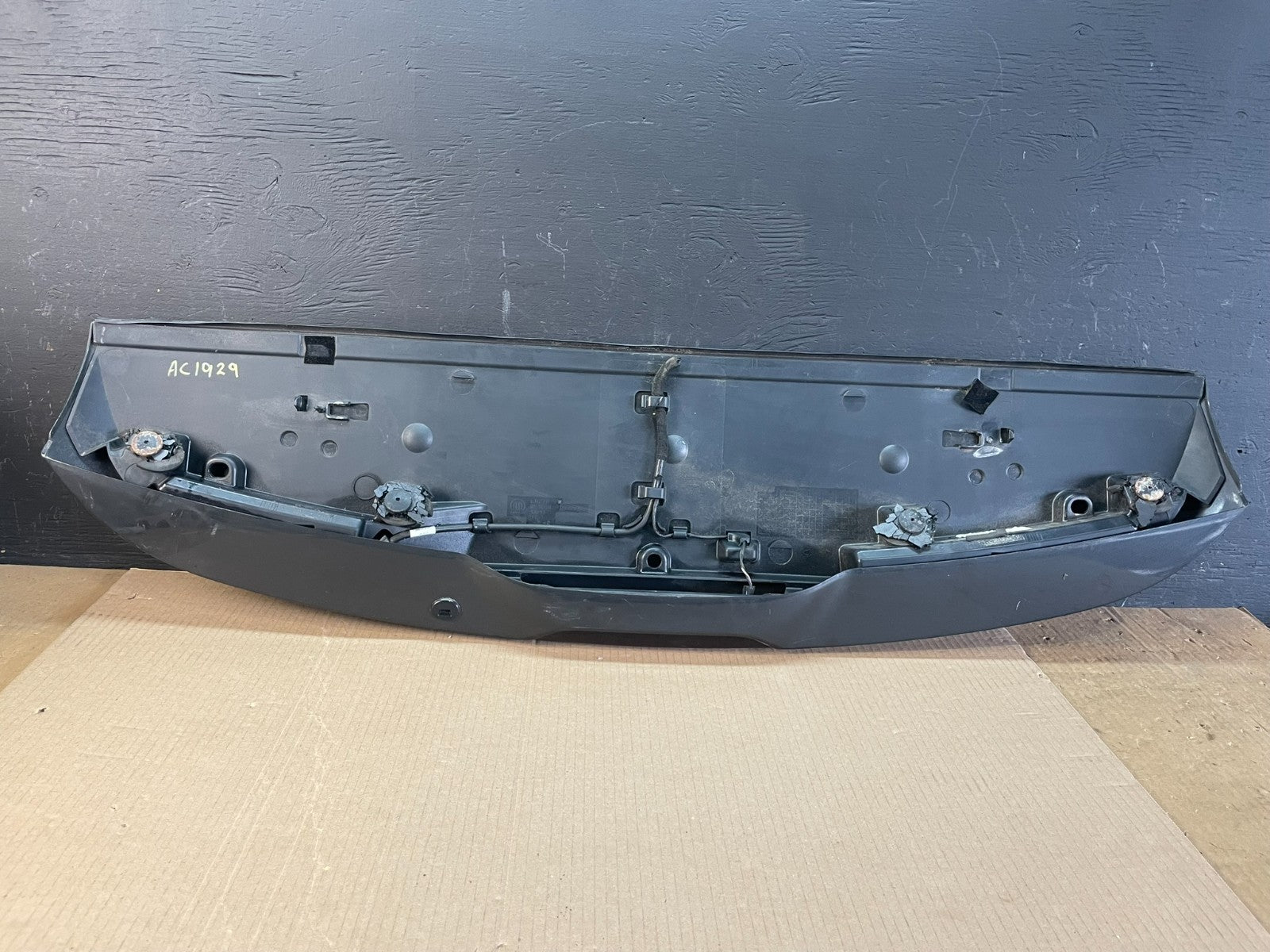 2011 to 2013 Jeep Grand Cherokee Rear Spoiler Wing OEM  AC1929 DG6