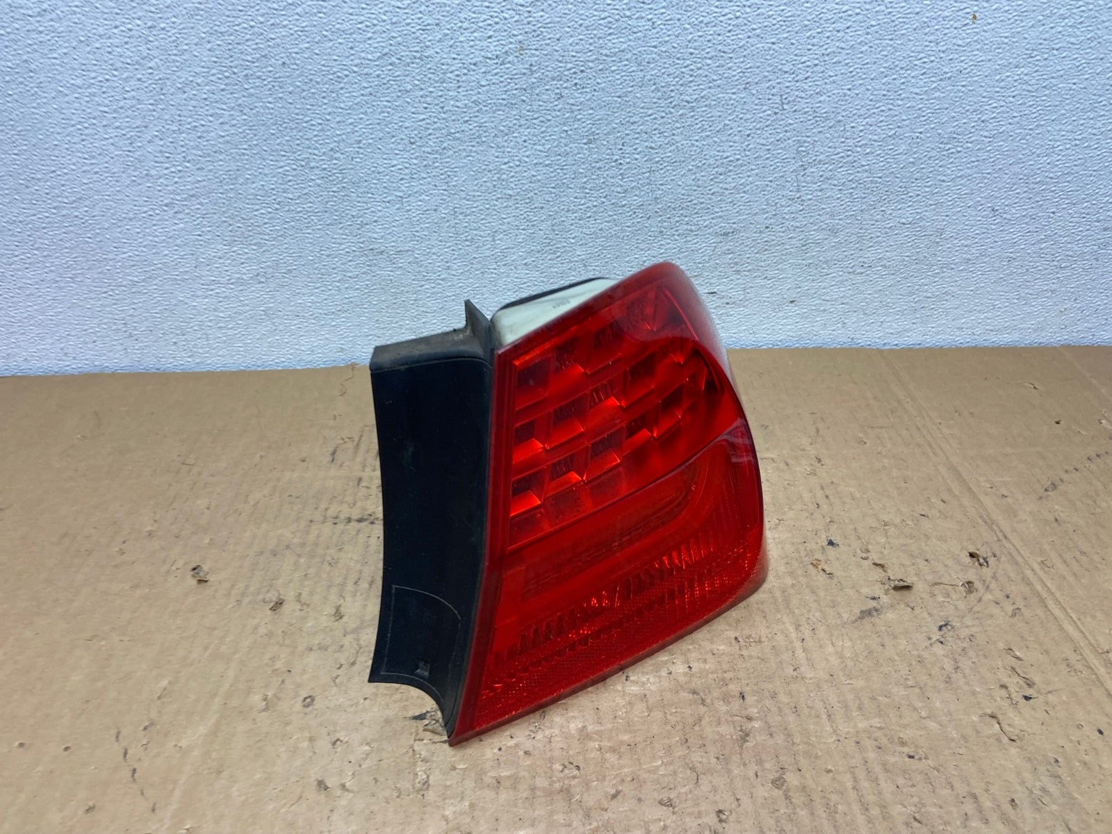 2009 2010 BMW 328i 3 Series Right Passenger RH Side Tail Light AC8284 LK2