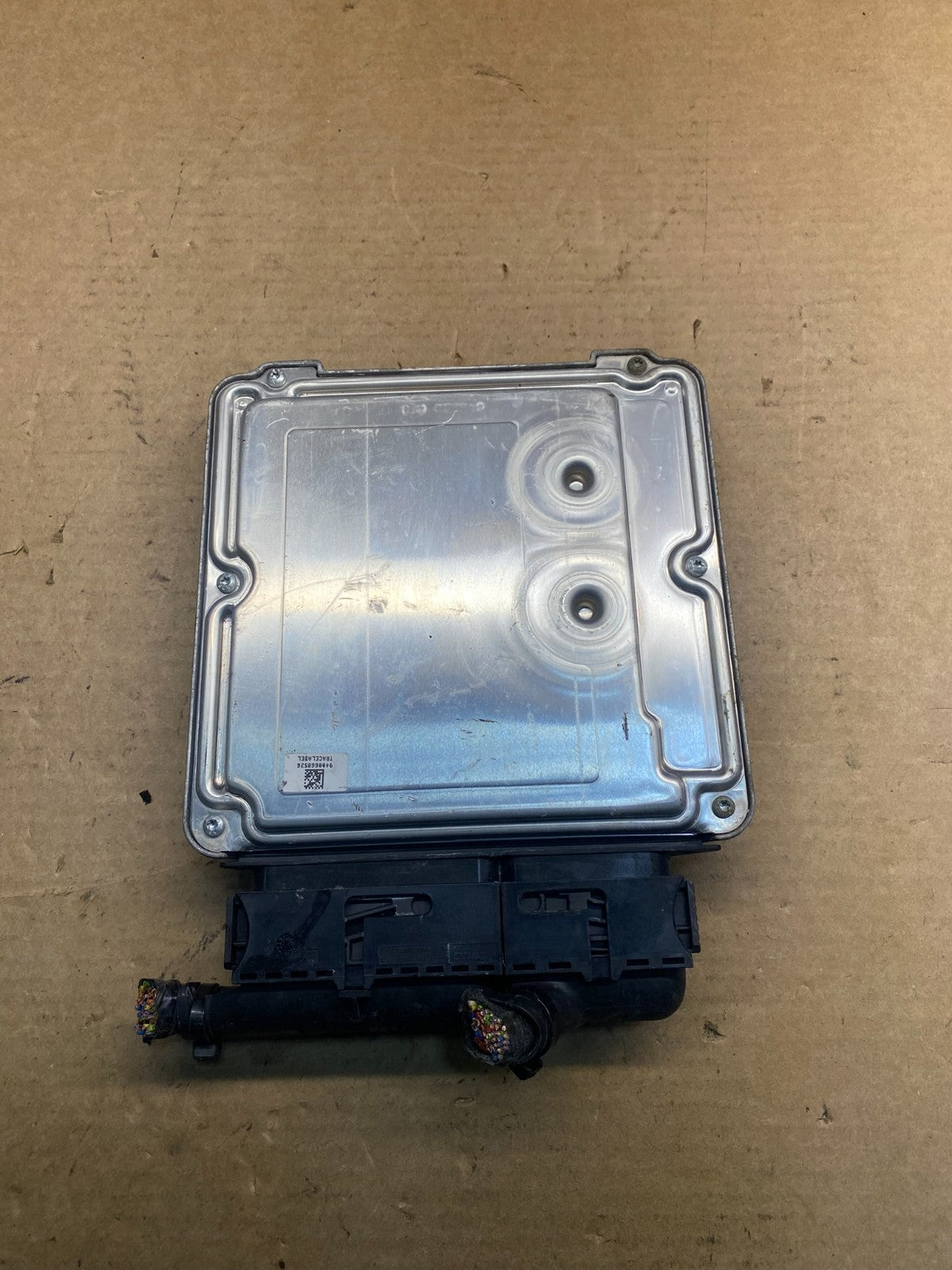 2008 2009 2010 Porsche Cayenne Engine Computer Module ECM ECU AD9971 DG1