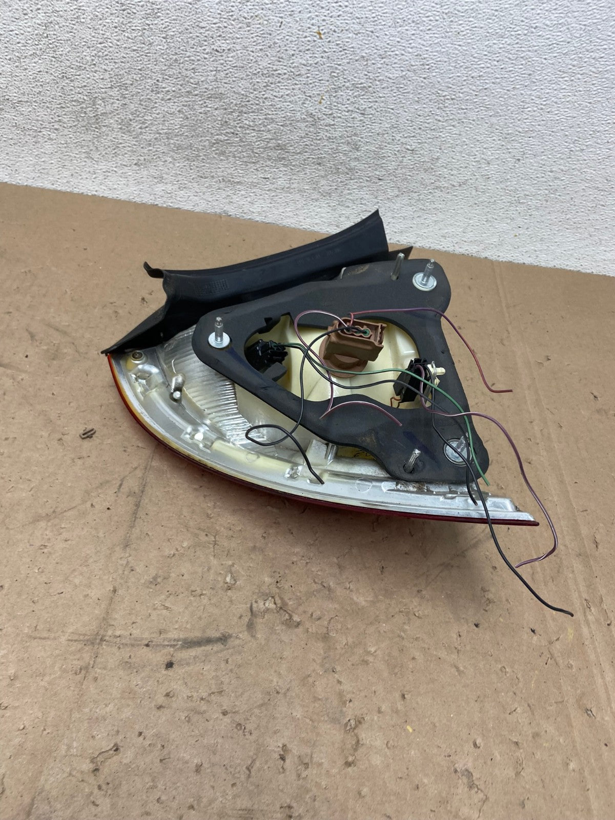 2010 2011 2012 Ford Fusion Right Passenger Side Tail Light AG5393 LK6